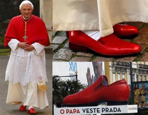 le scarpe del papa sono di prada|Pantofole papali .